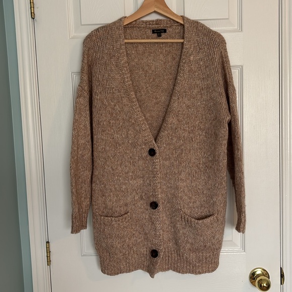 Massimo Dutti Sweaters - Massimo Dutti chunky wool blend knit cardigan